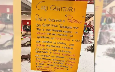 Lettera di una maestra ai genitori: "Ricordate che tra i vostri figli potrebbe esserci un artista o un matematico. Non fatevi un dramma se non rispettano le vostre aspettative, avranno bisogno di fiducia.