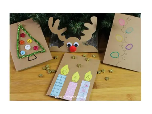 Biglietti di Natale facili: un albero con bottoni, candele colorate e lucine. Perfetti per creare con i bambini!