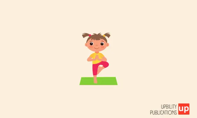 Bambina in posa yoga, un esempio di giochi di coordinazione motoria per sviluppare equilibrio e concentrazione.